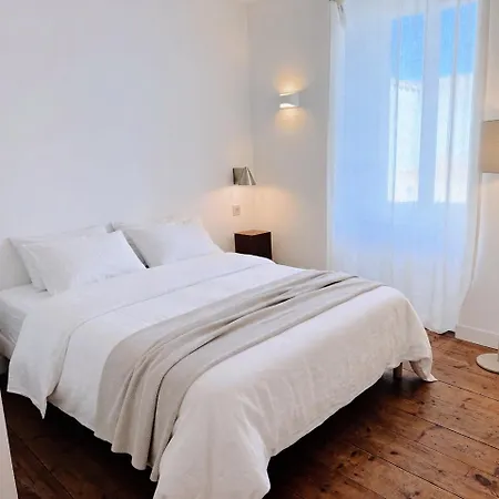 Holiday home Maison Entierement Climatisee 20 Min Des Plages *